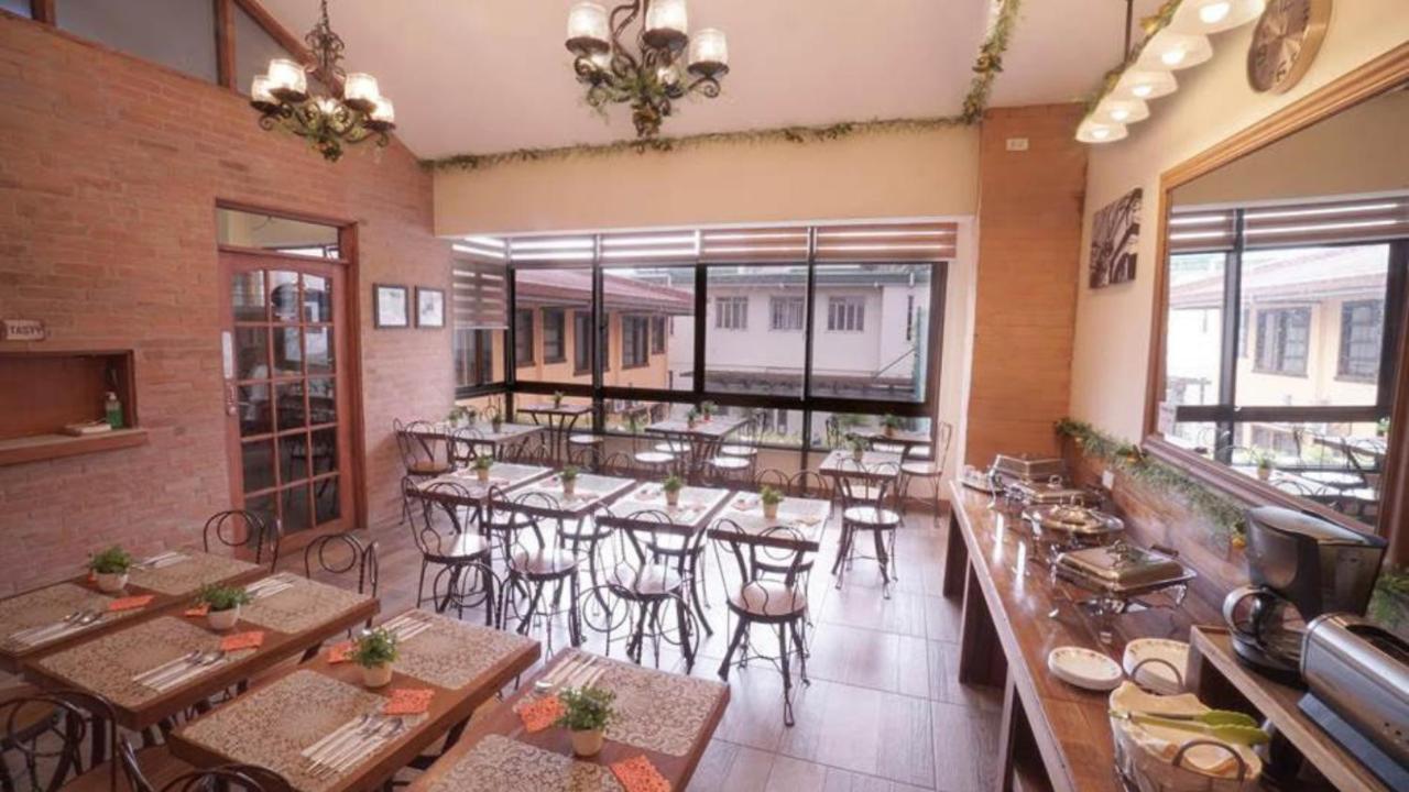 1775 Adriatico Suites Манила Экстерьер фото